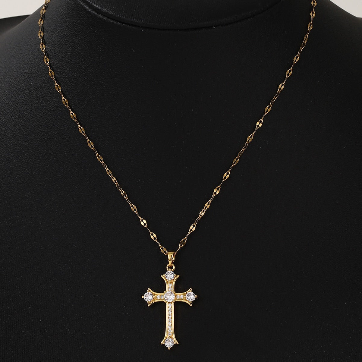 European and American style pendant Middle Eastern style unique design micro-painted colored zircon lip chain cross necklace